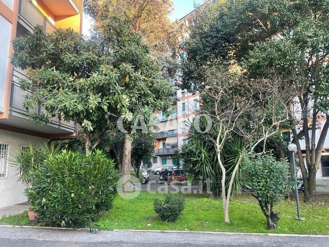 Appartamento in Vendita in Via Monte Cervialto 82 a Roma