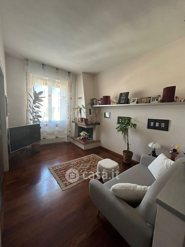Appartamento in Vendita in Via Costanzo Ebat a Livorno