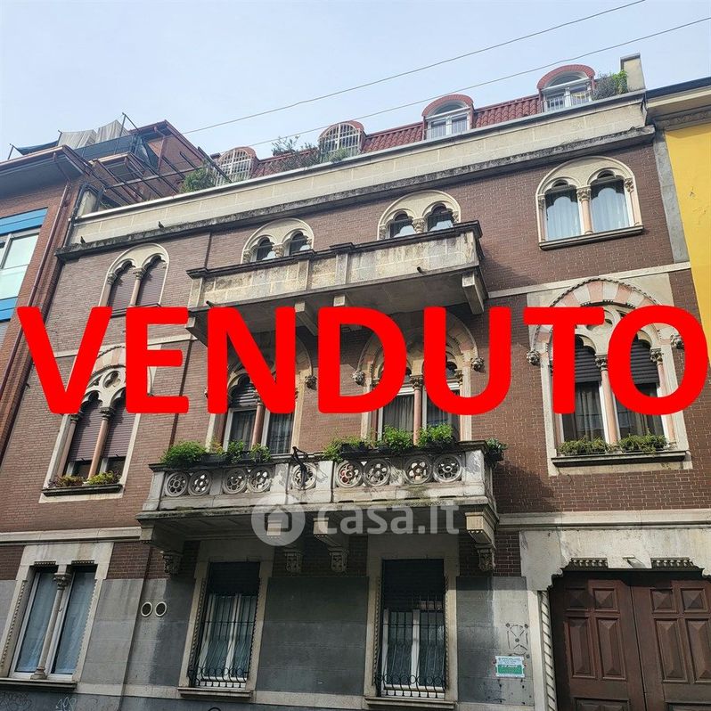 Appartamento in Vendita in Via Luigi Federico Menabrea 13 a Milano