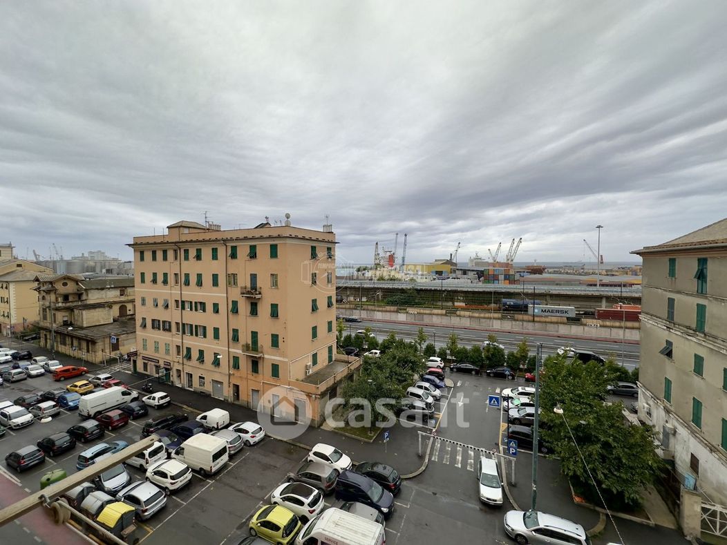 Appartamento in Vendita in Via Sampierdarena 15 a Genova