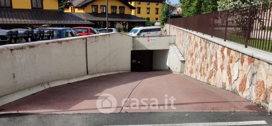 Garage/Posto auto in Vendita in Viale Giacomo Matteotti a Asiago