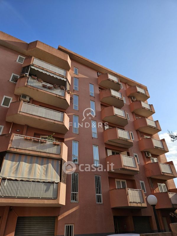 Appartamento in Vendita in Via Intermedia Abate Sant' Elia 6 a Reggio Calabria