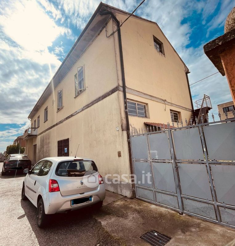 Casa indipendente in Vendita in Via Bondeno a Ferrara