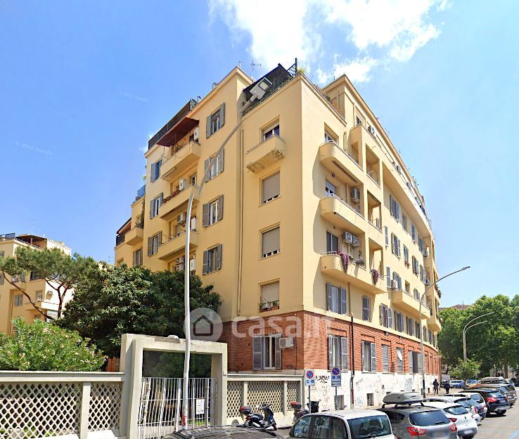 Appartamento in Vendita in Via San Remo a Roma