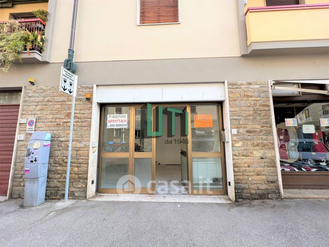 Negozio/Locale commerciale in Affitto in Via Uguccione della Faggiola a Firenze