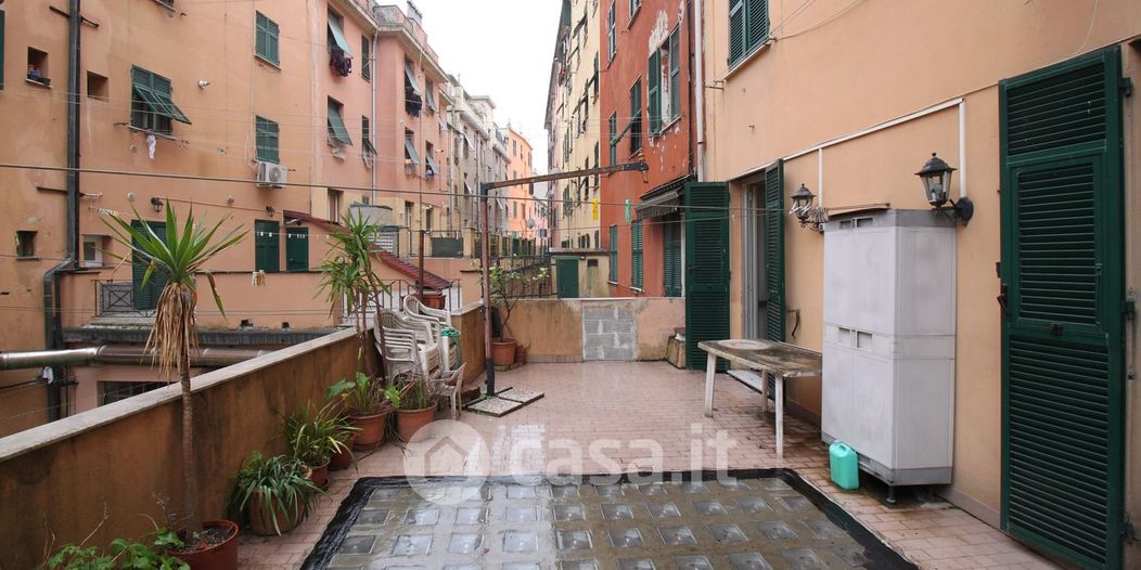 Appartamento in Vendita in Via Garello 10 a Genova