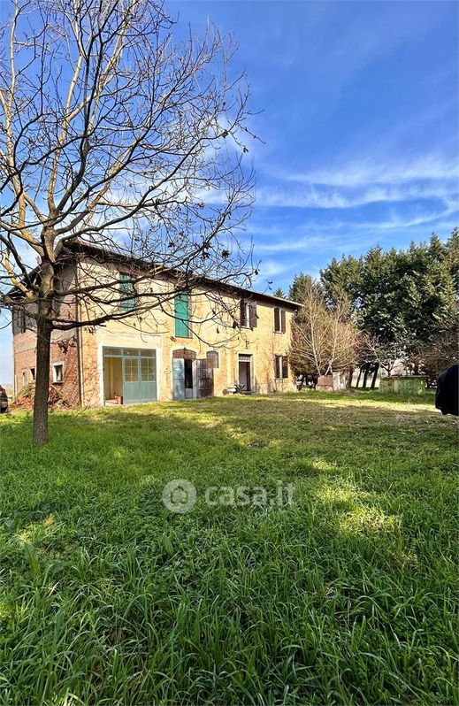 Villa in Vendita in Via Provinciale Superiore 316 a Molinella