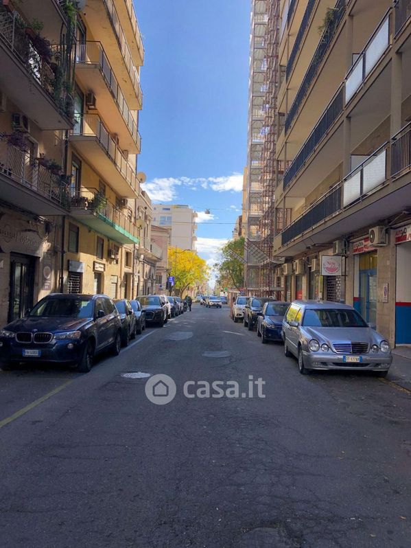 Garage/Posto auto in Vendita in Via Vittorio Emanuele Orlando 87 a Catania