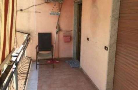 Appartamento in Vendita in Via Vincenzo Janfolla 427 a Napoli