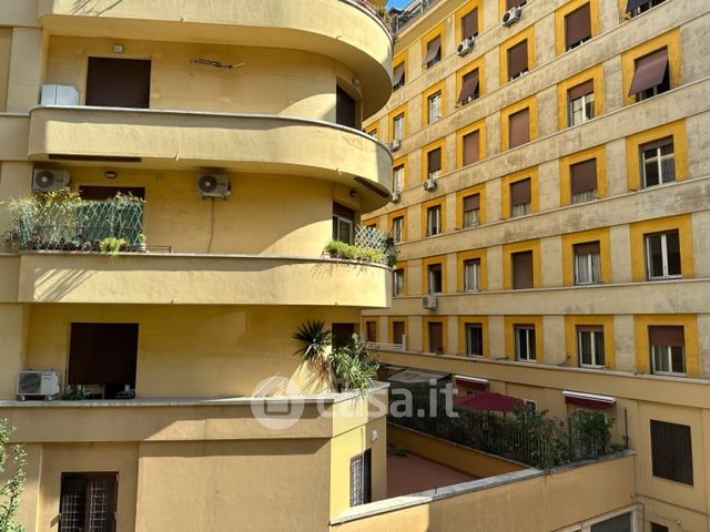 Appartamento in Affitto in Via Palmi a Roma