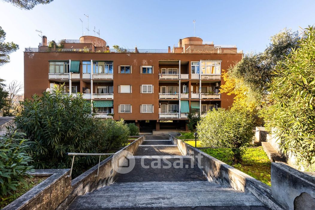 Appartamento in Vendita in Via Mattia Battistini 448 a Roma