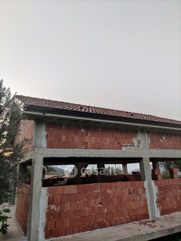 Rustico/Casale in Vendita in Via dei Saraceni a Torretta