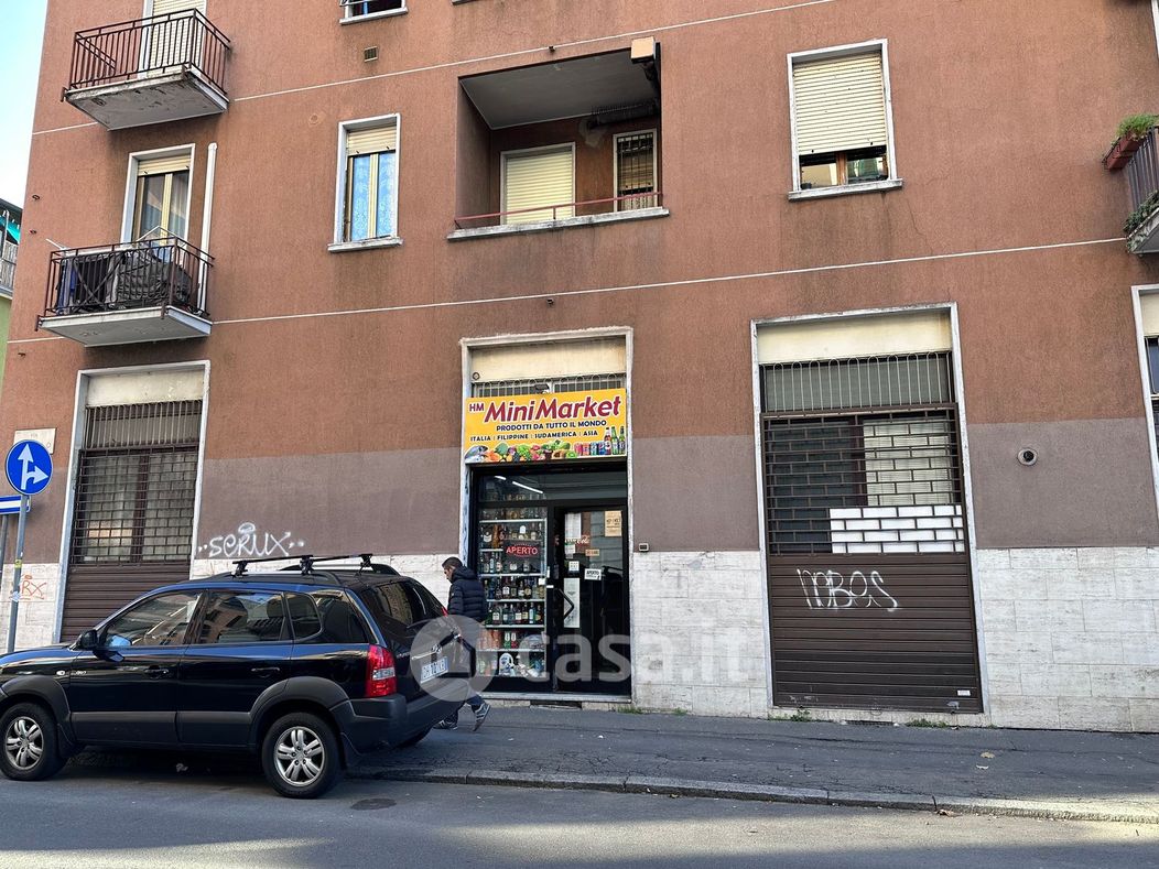 Negozio/Locale commerciale in Vendita in Via Oristano 17 a Milano