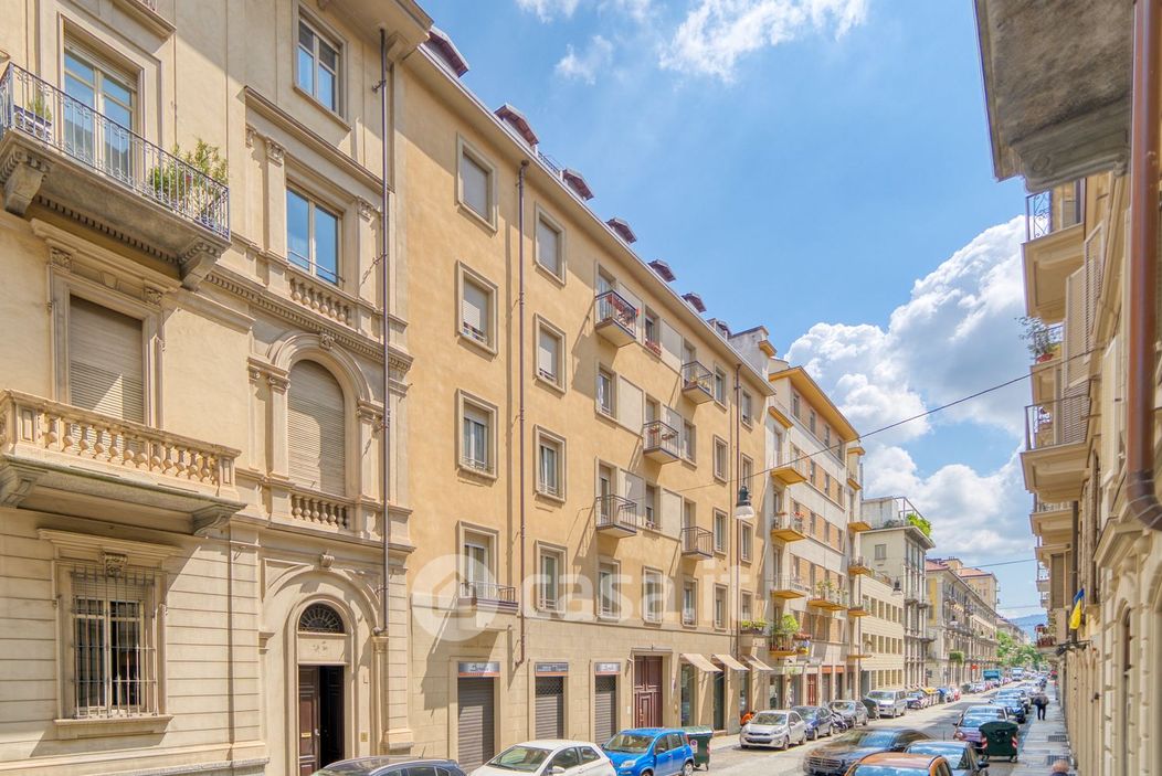 Appartamento in Vendita in Via San Quintino 24 a Torino