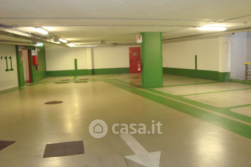 Garage/Posto auto in Vendita in Via San Camillo De Lellis a Verona