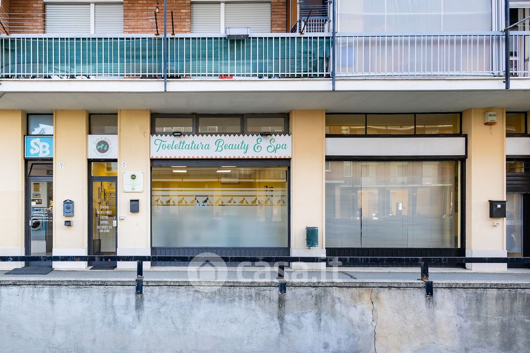 Negozio/Locale commerciale in Vendita in Via Giolitti 20 a Grugliasco
