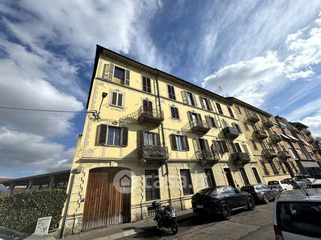 Appartamento in Vendita in Via Balangero 10 a Torino
