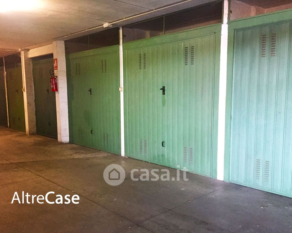Garage/Posto auto in Vendita in Via Castagneto Seià a Camogli