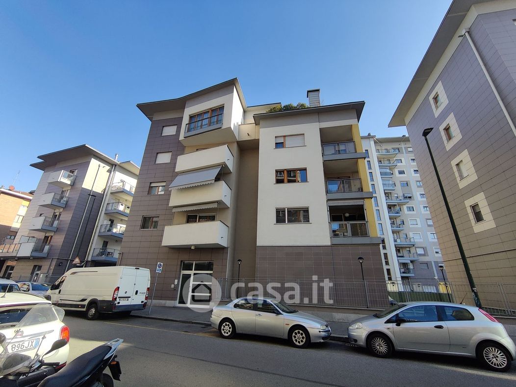 Appartamento in Vendita in Via Issiglio 43 a Torino