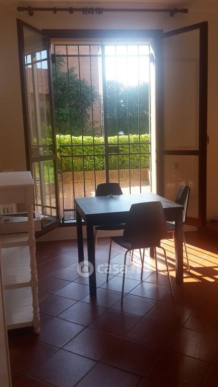 Appartamento in Affitto in Viale Antonio Allegri a Reggio Emilia