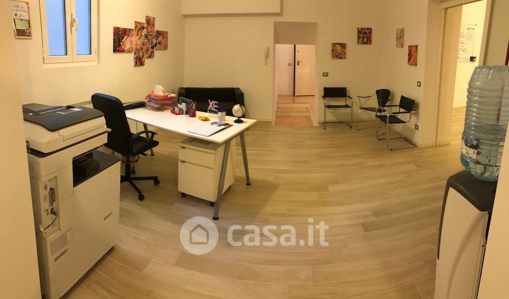 Ufficio in Vendita in Via Orti 12 a Milano