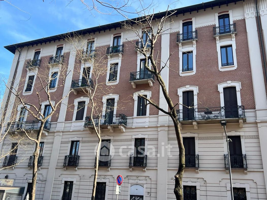Appartamento in Vendita in Corso Sempione 17 a Milano