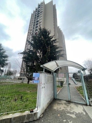 Appartamento in Vendita in Via Stefano Tempia 9 a Torino