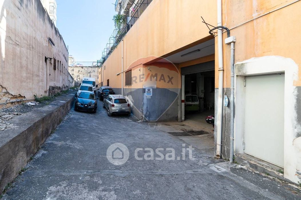 Negozio/Locale commerciale in Vendita in Via Antonio Piraino 3 a Catania
