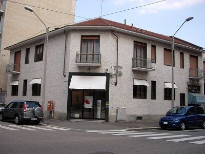 Negozio/Locale commerciale in Affitto in Via BARLETTA 80 a Torino