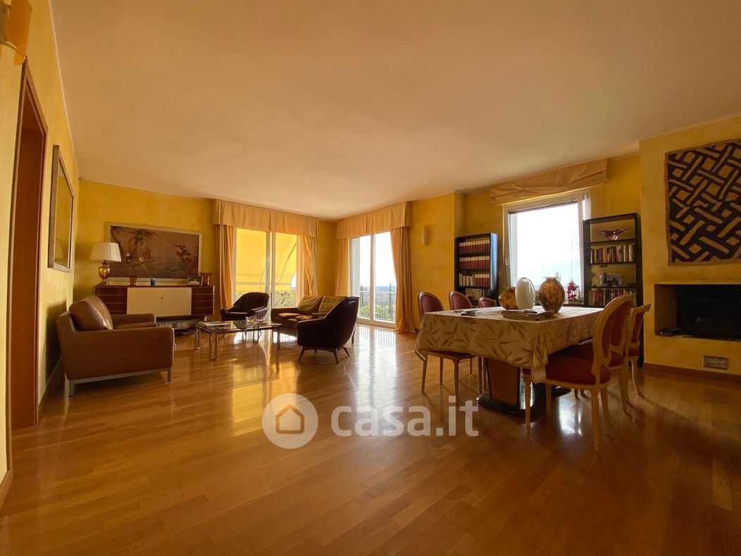 Appartamento in Vendita in Via Col Bricon a Verona