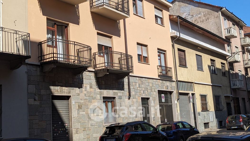 Appartamento in Vendita in Via Cumiana 46 a Torino