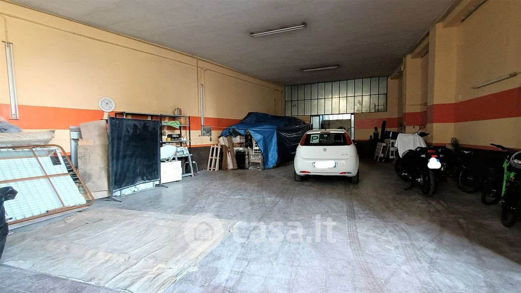Garage/Posto auto in Vendita in Via Pellegrino Tibaldi a Macerata