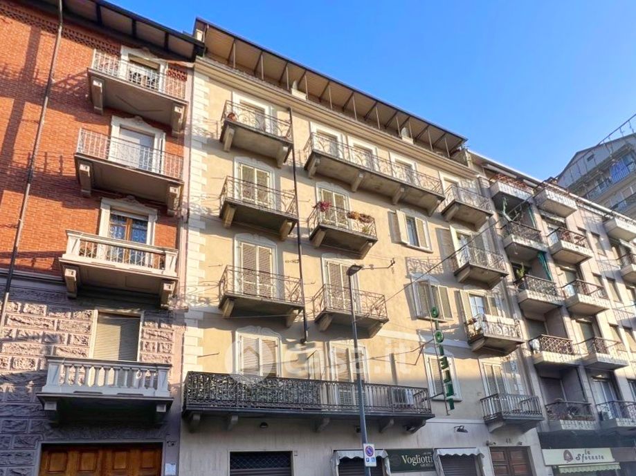 Appartamento in Vendita in Via Michele Antonio Vibò 48 a Torino