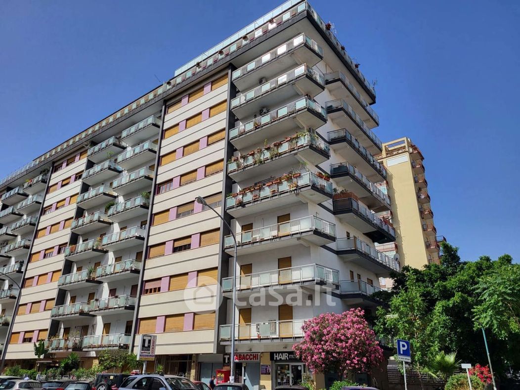 Appartamento in Vendita in Via dei Nebrodi 46 a Palermo