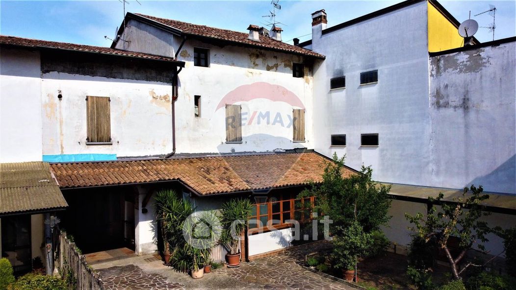 Casa indipendente in Vendita in Via Luciano Manara 47 -33 a Antegnate