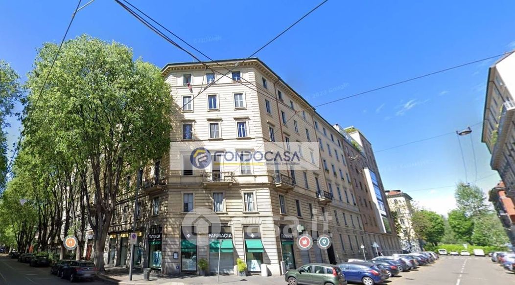 Appartamento in Vendita in Via Aurelio Saffi 6 a Milano