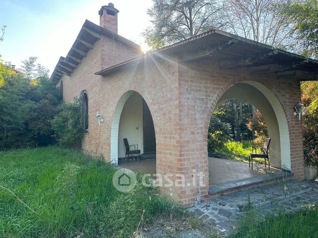 Villa in Vendita in Strada Bellaria 427 a Modena
