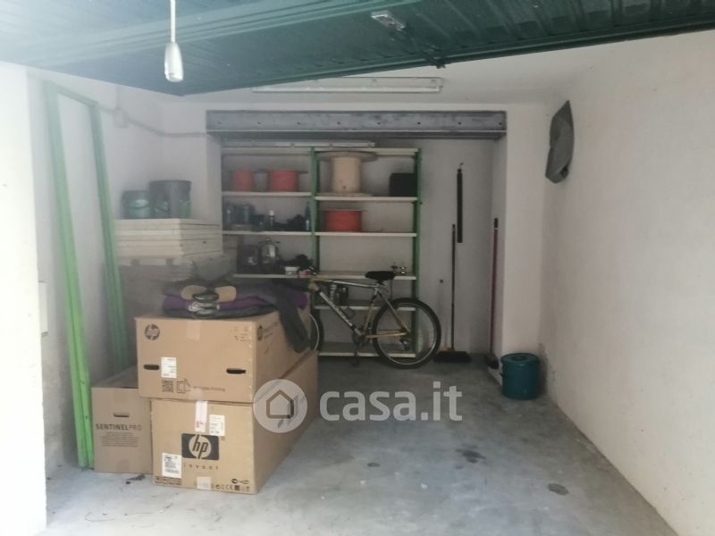 Garage/Posto auto in Vendita in Via Barchetta a Genova