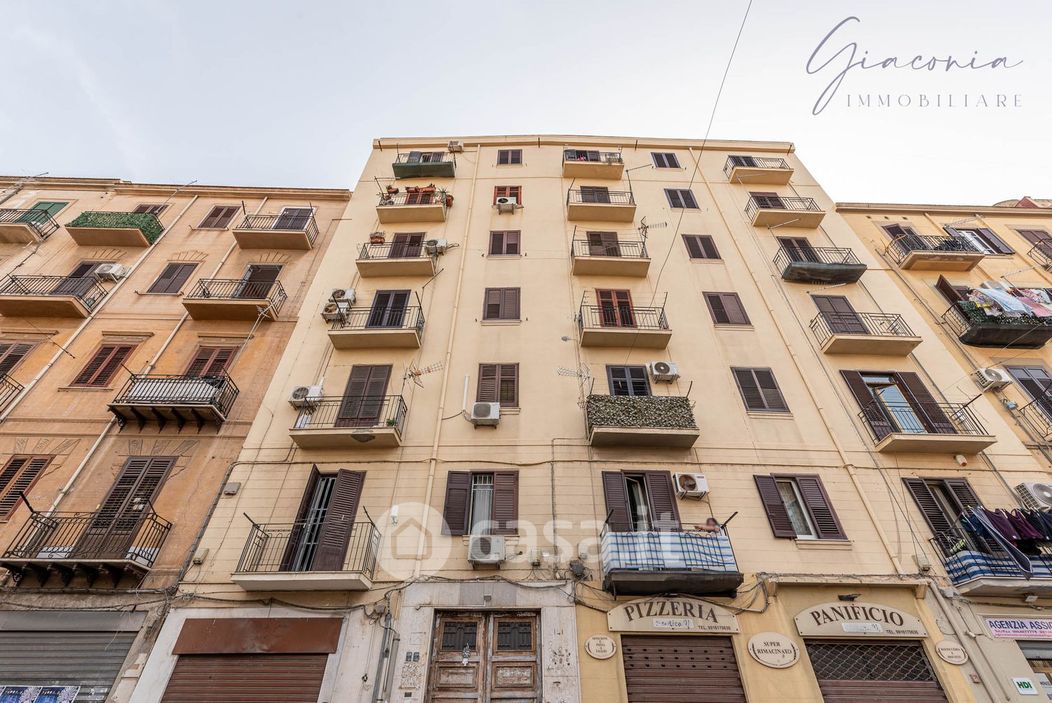 Appartamento in Vendita in Via Francesco Paolo Perez 141 a Palermo
