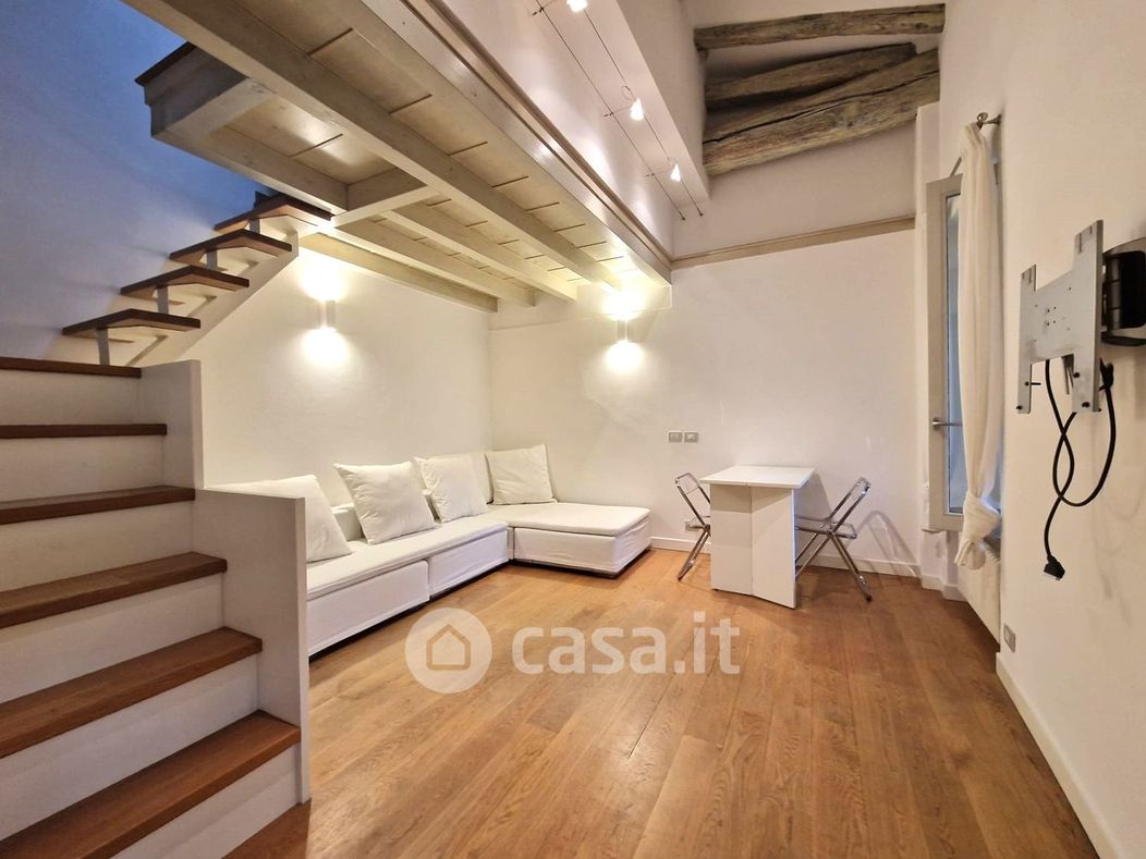 Appartamento in Affitto in Via Gombito 15 a Bergamo