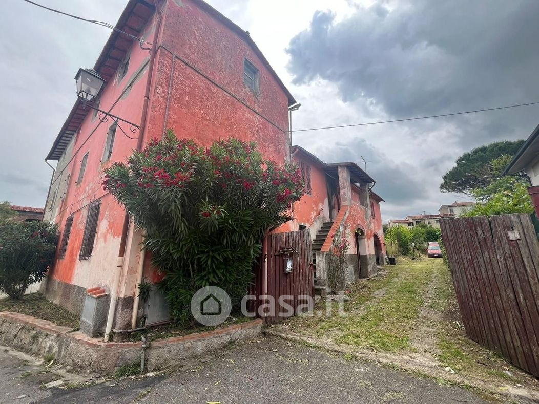 Rustico/Casale in Vendita in Via del Pino 77 a Casciana Terme Lari