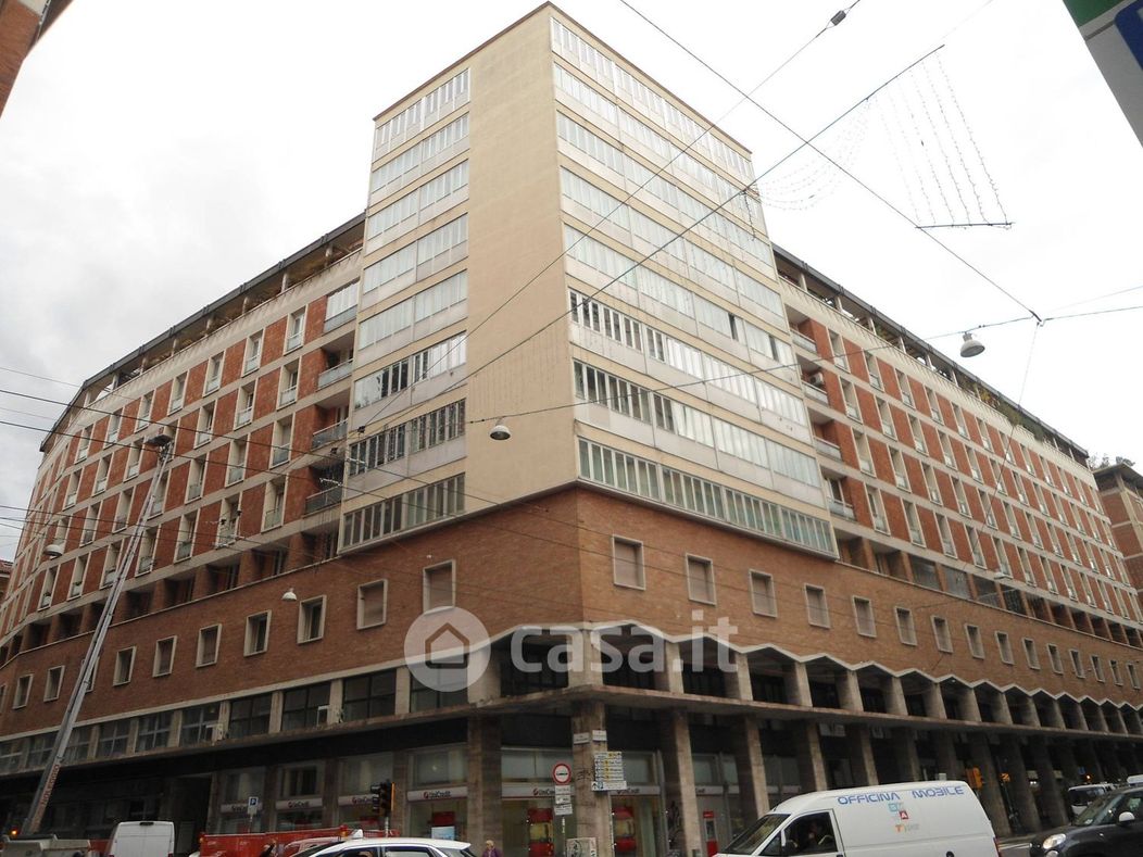 Ufficio in Affitto in Via Guglielmo Marconi a Bologna