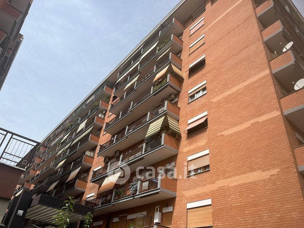 Appartamento in Vendita in Via Pisino 155 a Roma