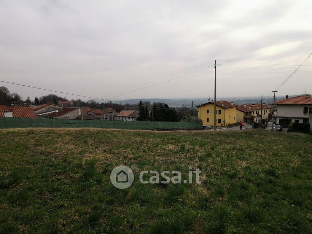 Terreno edificabile in Vendita in Via VALDELLETTE a Lugo di Vicenza
