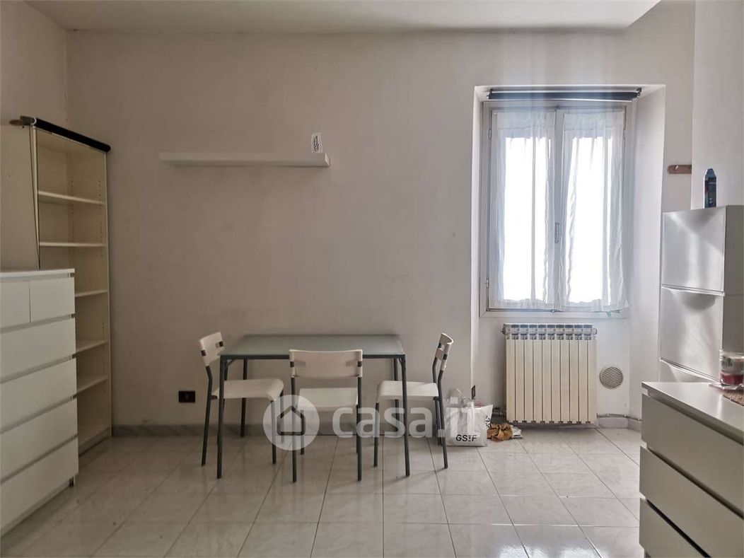 Appartamento in Affitto in Via Pastrengo 4 a Milano