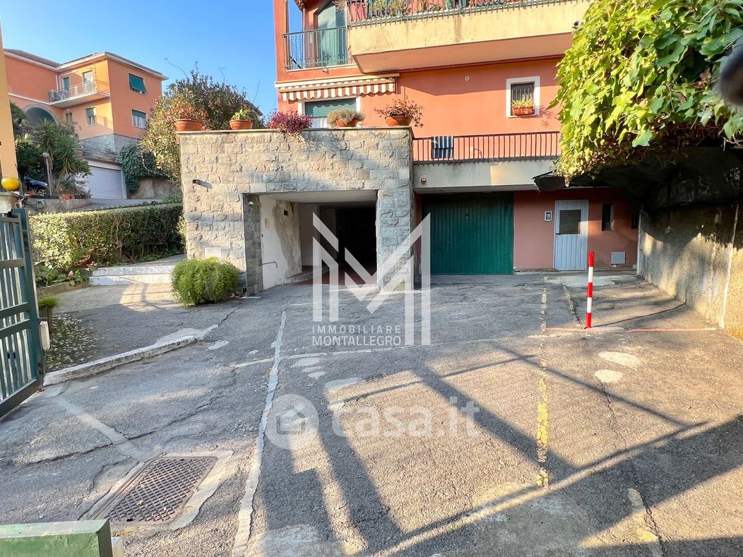 Garage/Posto auto in Vendita in Via Privata Cardinale a Rapallo