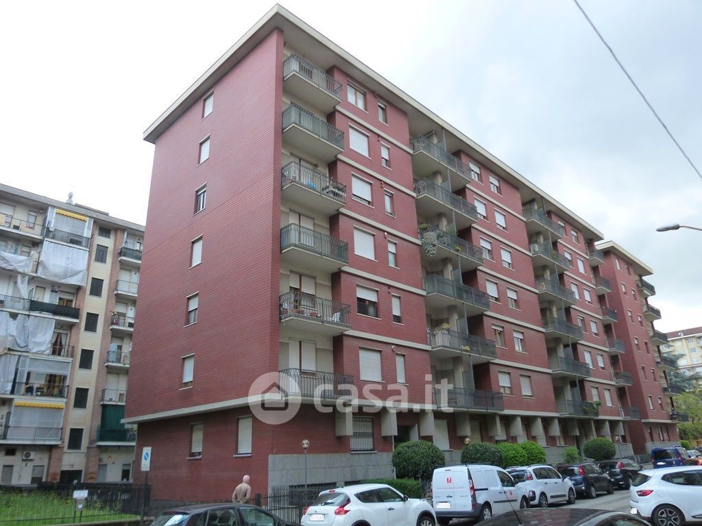 Appartamento in Affitto in Via Albenga 11 a Torino