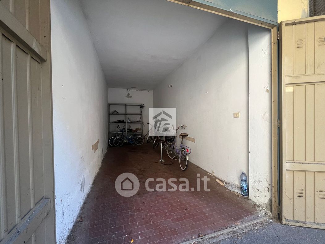 Garage/Posto auto in Vendita in Via Giotto 12 a Firenze