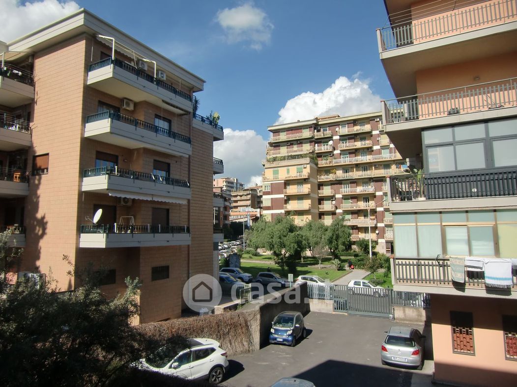 Appartamento in Vendita in Piazza Aldo Moro- Vulcania a Catania