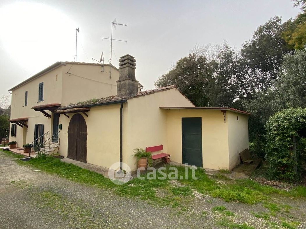 Casa Bi/Trifamiliare in Vendita in a Castagneto Carducci